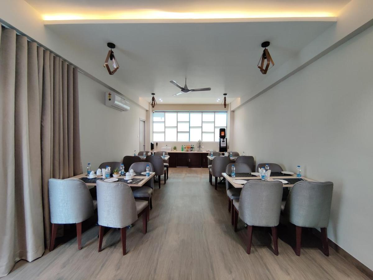 Park Iris Hotels, Bharathi Nagar Віджаявада Екстер'єр фото